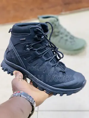 Original Black SALOMON High Top Hiking Boots