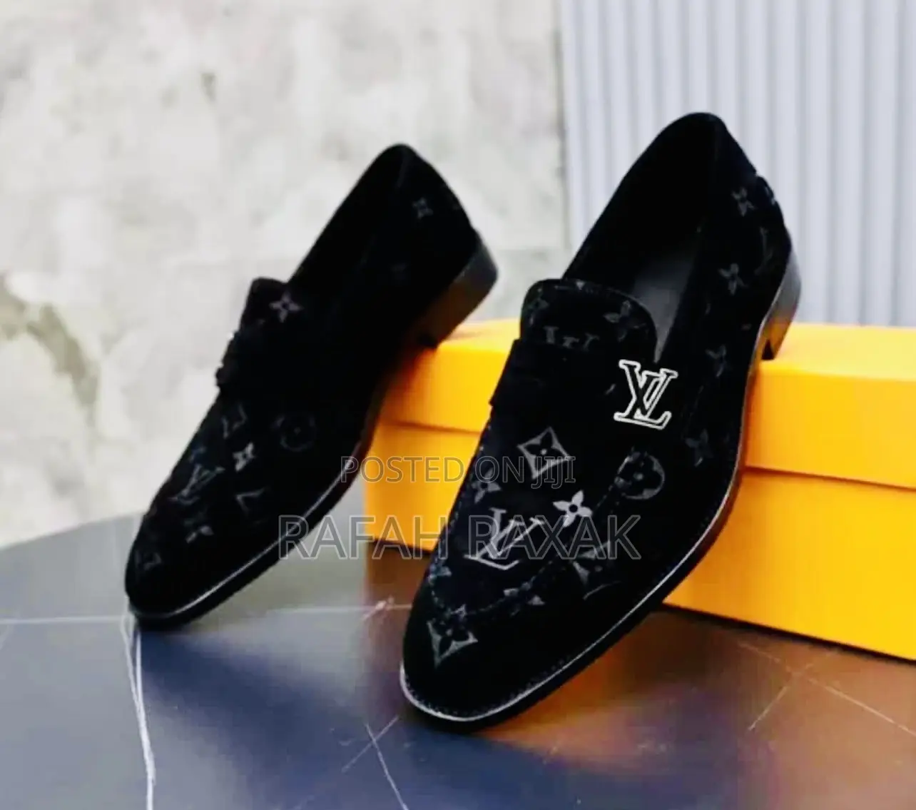 Original Men’S Black Louis Vuitton Gentle Suede Loafers