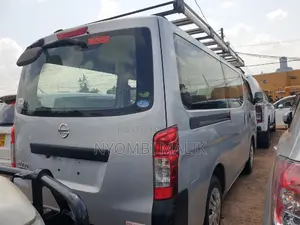 Nissan Caravan (Urvan) 2014 Silver
