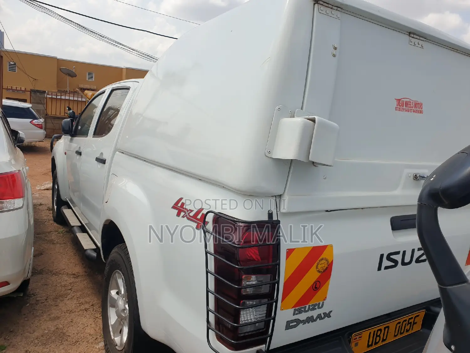 Isuzu D-MAX 2012 White