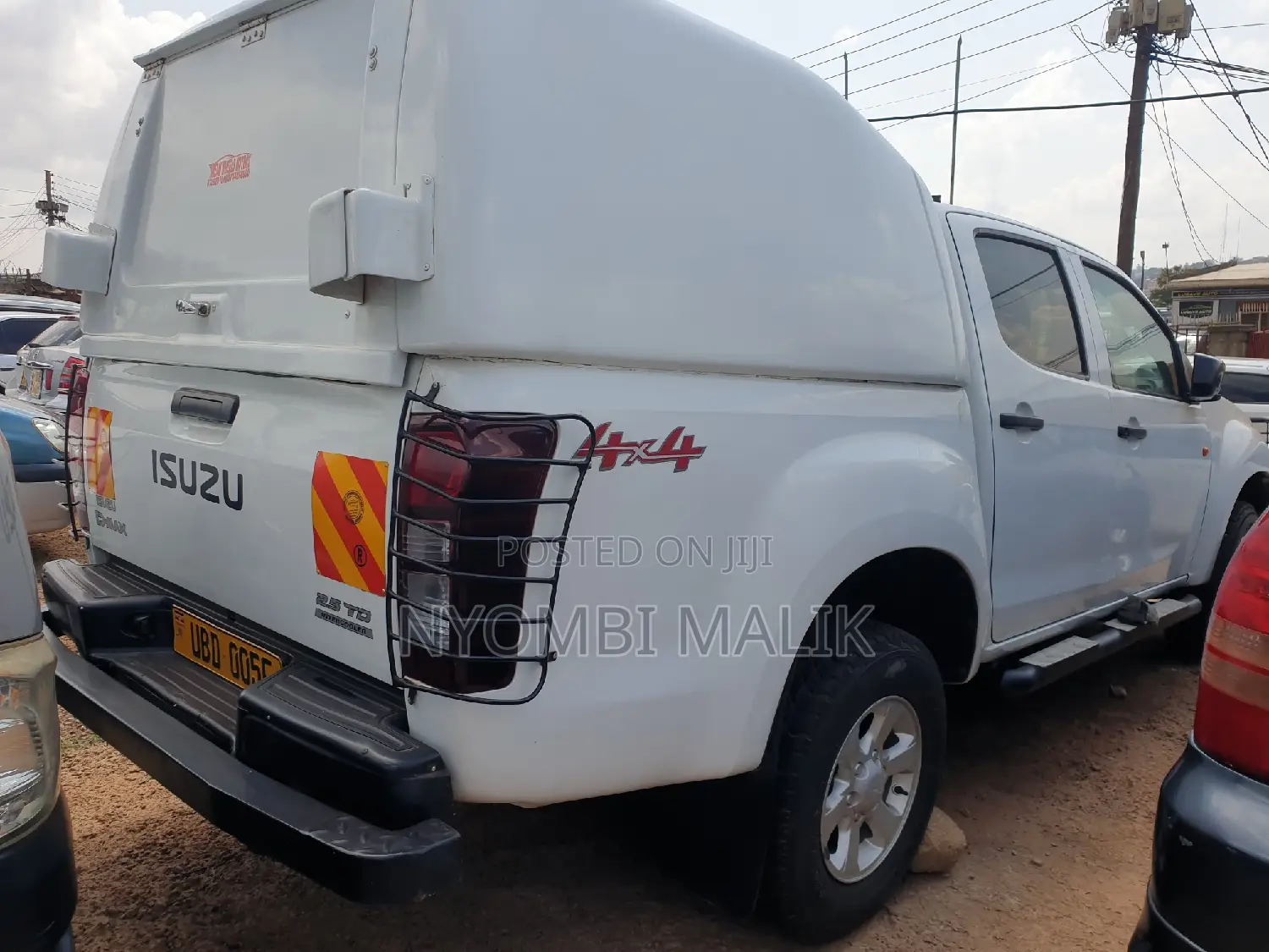 Isuzu D-MAX 2012 White