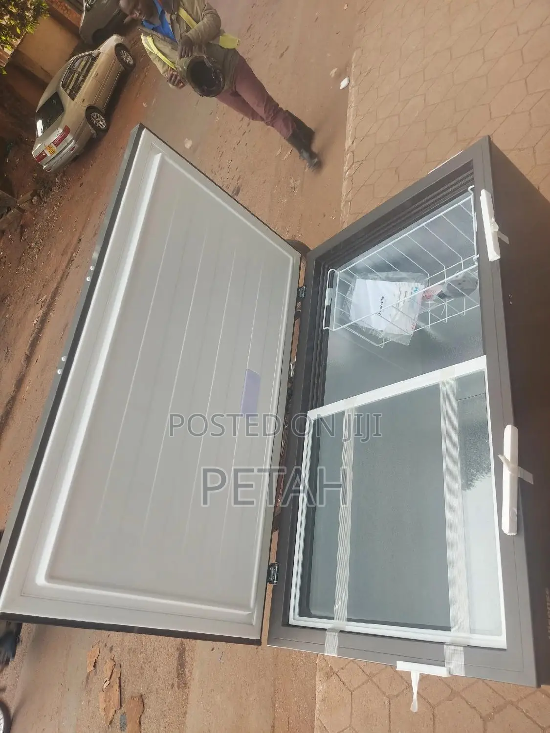 400litres Deep Freezer HISENSE