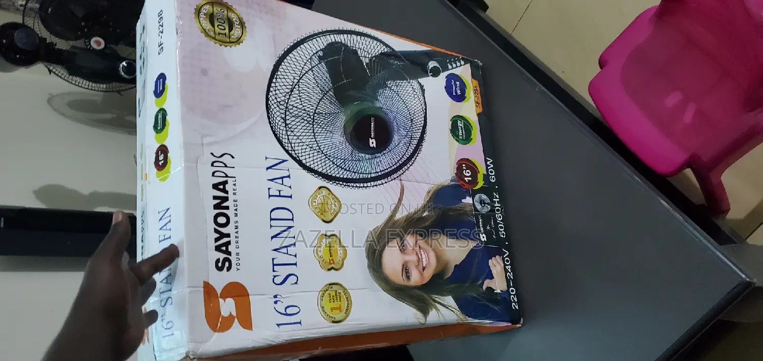 Sayona 16" Stand Fan
