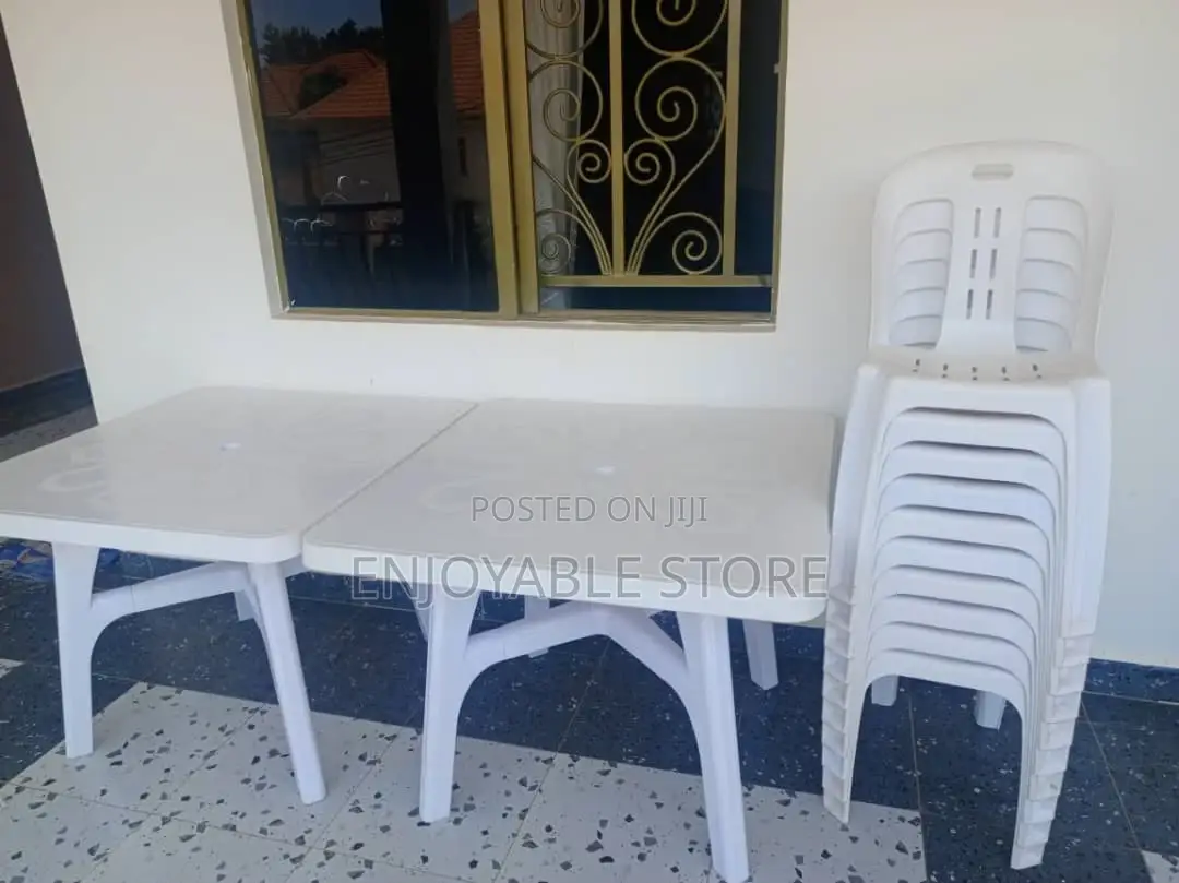 Plastic Tables Plastic Tables