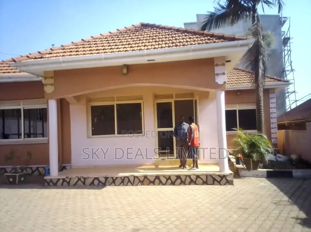 3bdrm Bungalow in Kisaasi, Nakawa for rent
