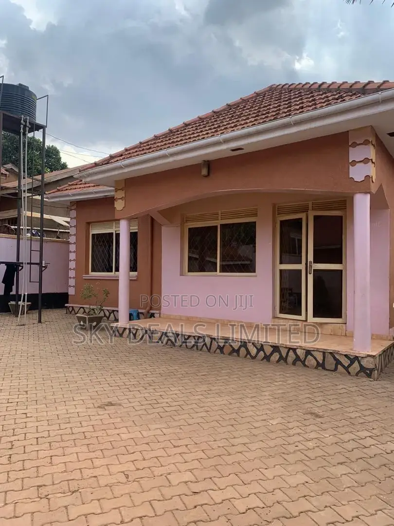 3bdrm Bungalow in Kisaasi, Nakawa for rent