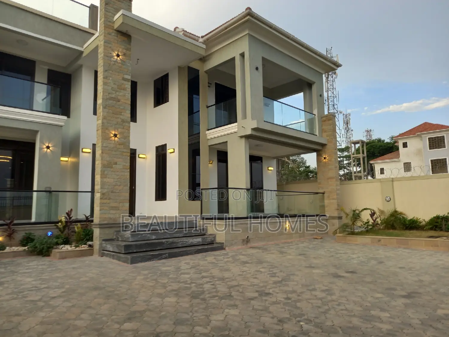 Furnished 7bdrm Mansion in Kyanja Corporate, Nakawa for sale