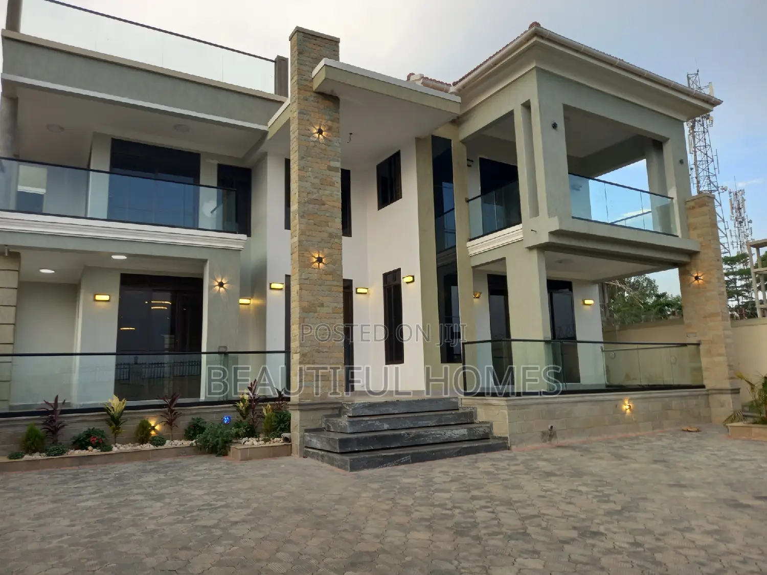 Furnished 7bdrm Mansion in Kyanja Corporate, Nakawa for sale