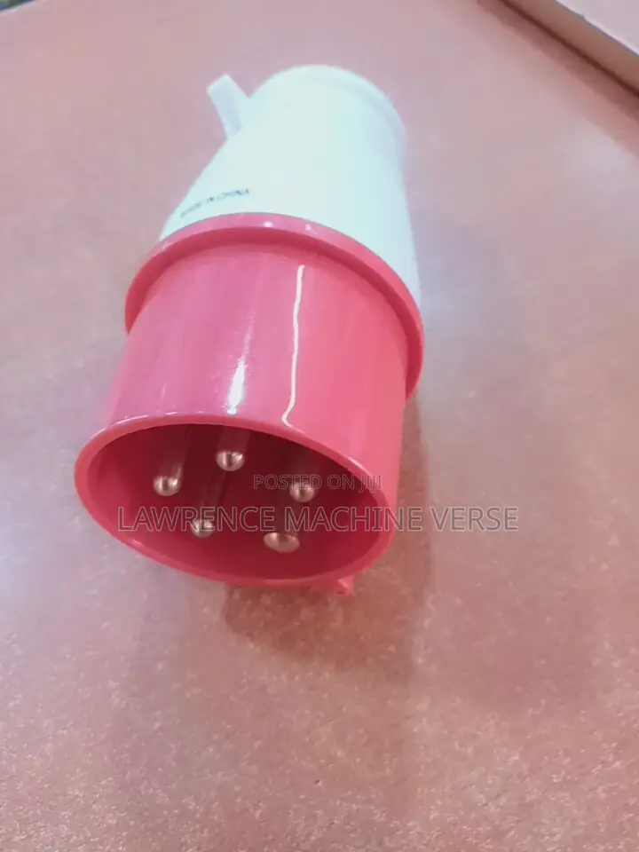 Industrial Socket 5 Pin 32am 3 Phase