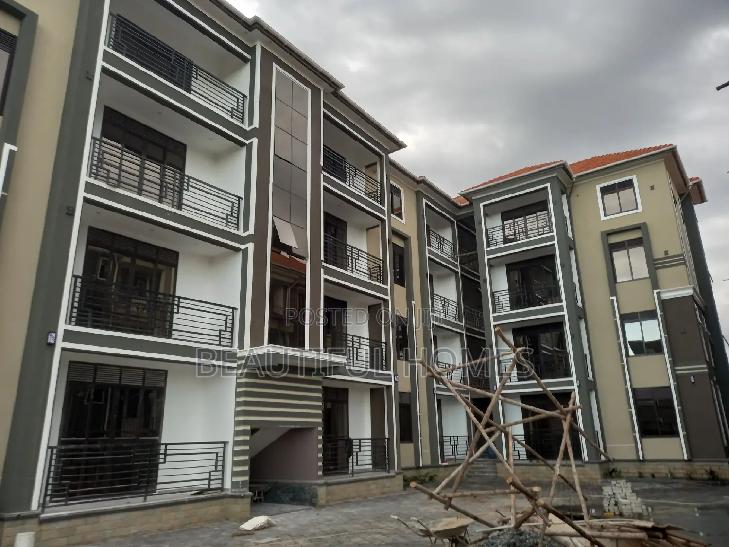 Furnished 2bdrm Condo in Bukoto, Central Division for sale