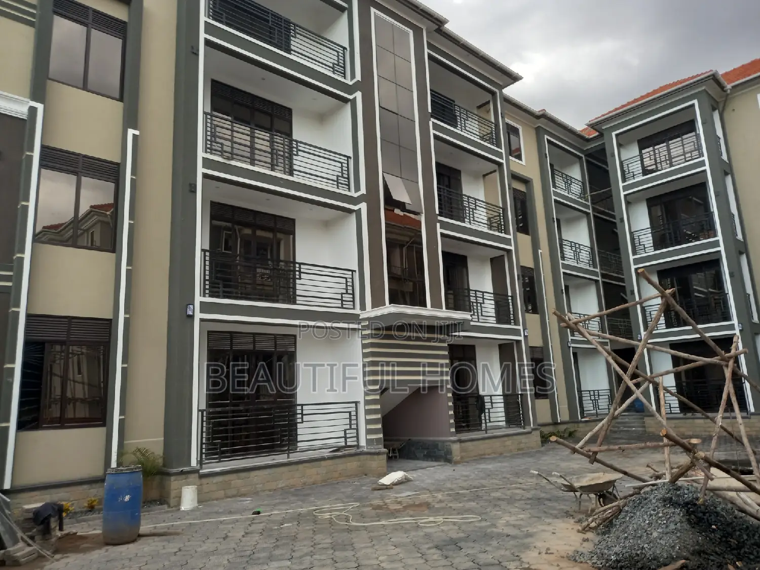 Furnished 2bdrm Condo in Bukoto, Central Division for sale