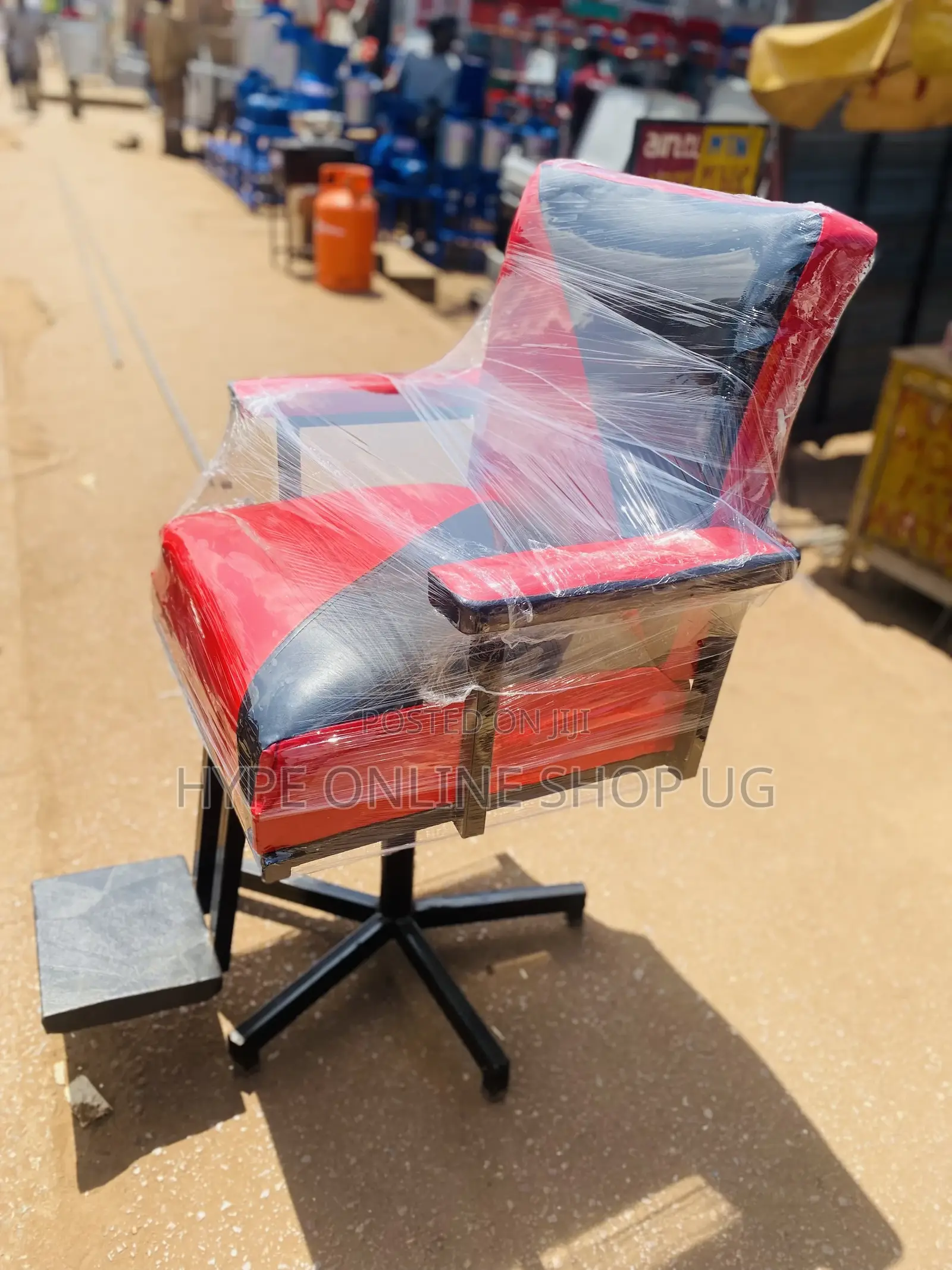 Red$Black Barber Standard Chairs