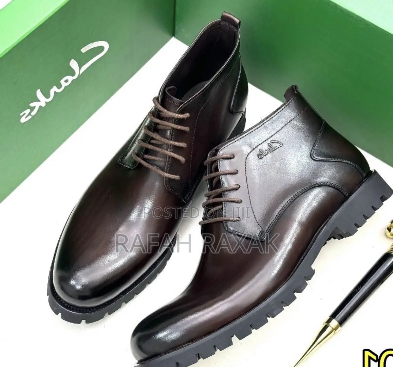 Original Dark Tan Clarks Authentic Premium Leather Boots