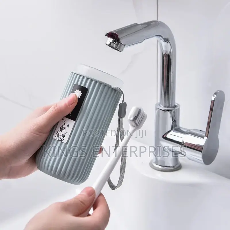 Traveling Toothpaste and Toothbrush Holder