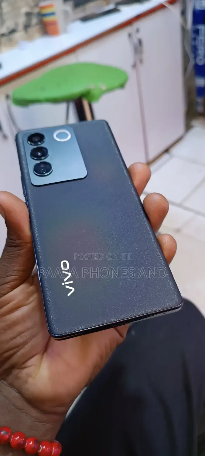 Vivo V27 5G 256 GB Black