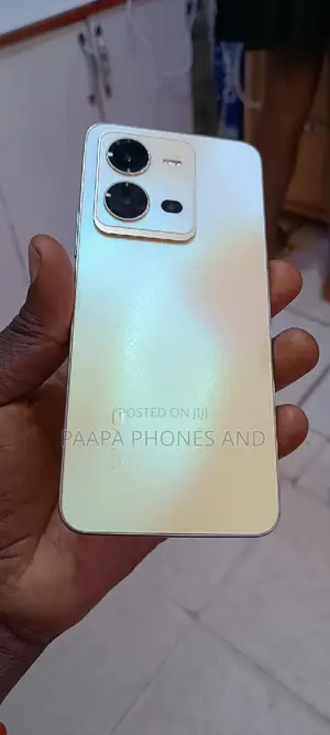 Vivo V25e 128 GB Yellow