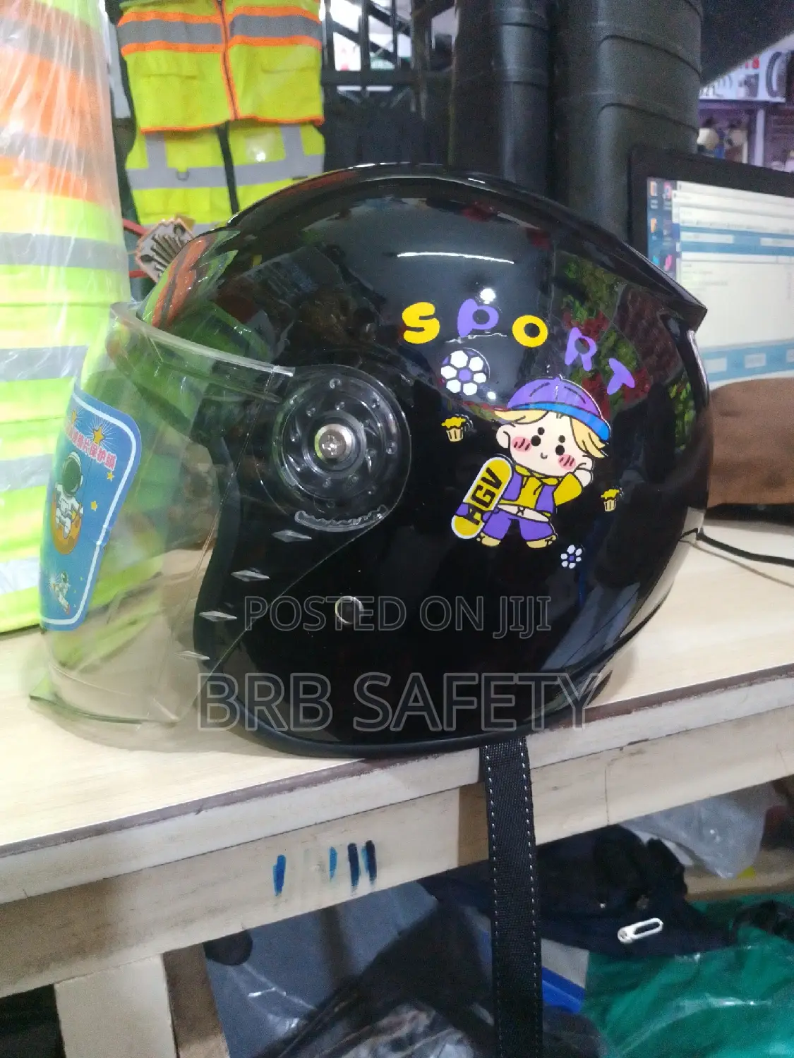 Kids Helmet HGV Black