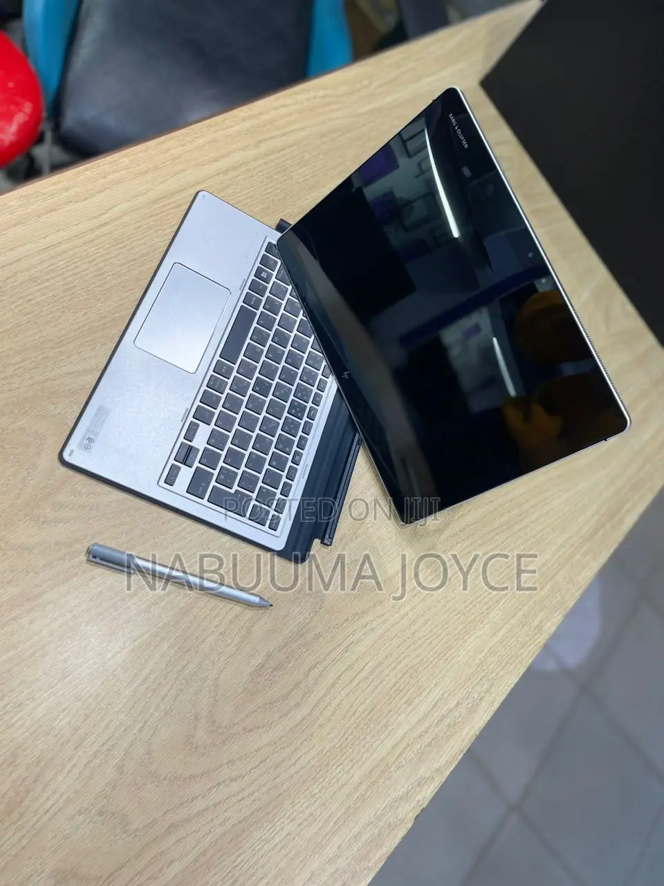 New Laptop HP Elite X2 1012 8GB Intel Core i5 SSD 256GB