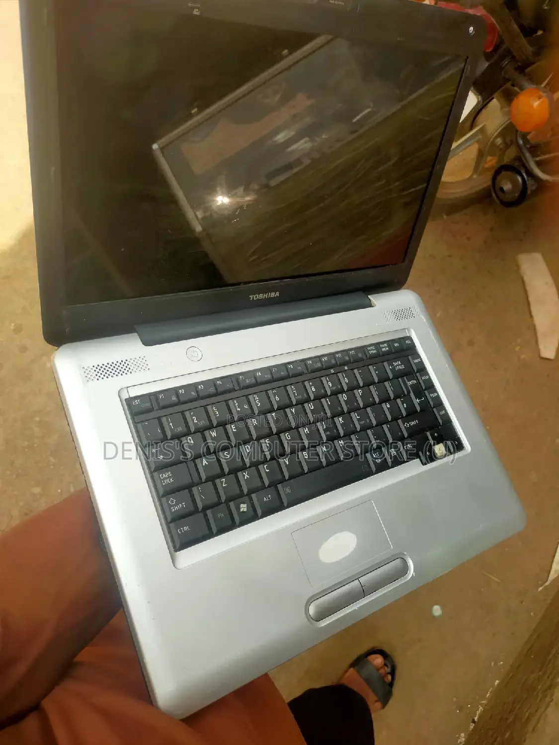 Laptop Toshiba Satellite C50 4GB Intel Celeron HDD 320GB