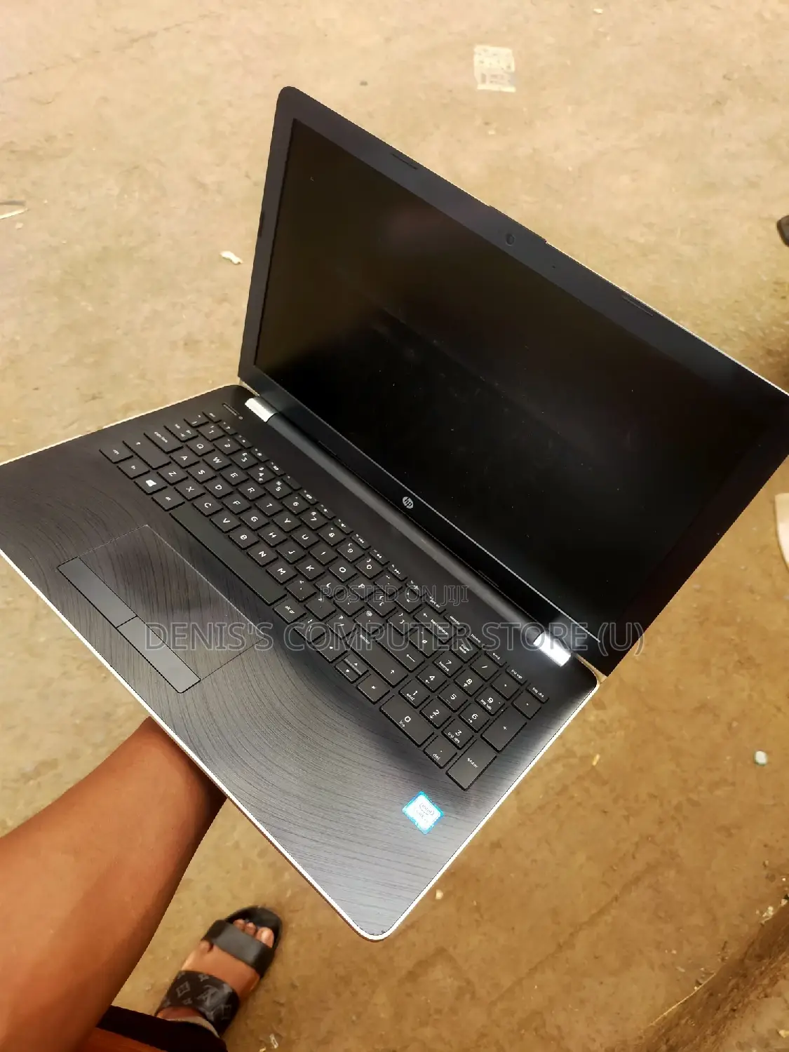 Laptop HP 15-Ra003nia 4GB Intel Core I3 HDD 350GB