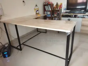 L- Shaped Computer Desk/ Table.
