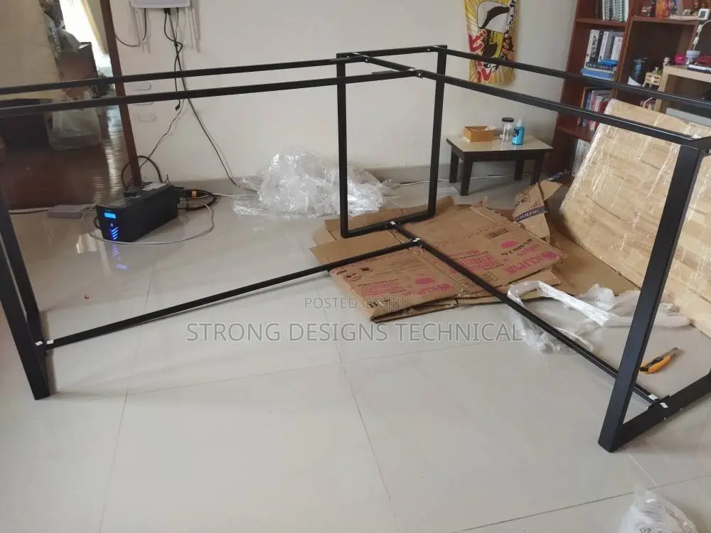 L- Shaped Computer Desk/ Table.