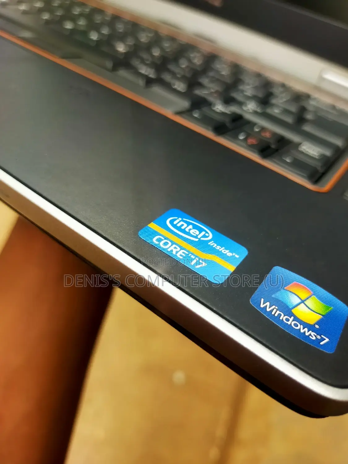 Laptop Dell Latitude 7400 4GB Intel Core I7 HDD 500GB