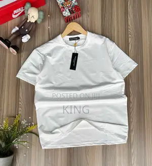 Plain Solid Colour T-Shirt. Black -White Others