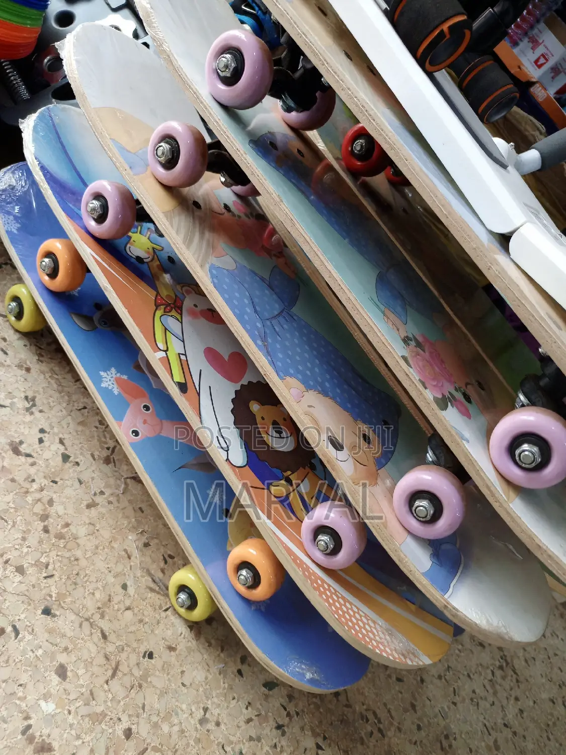 4 Wheel Standard Skateboard
