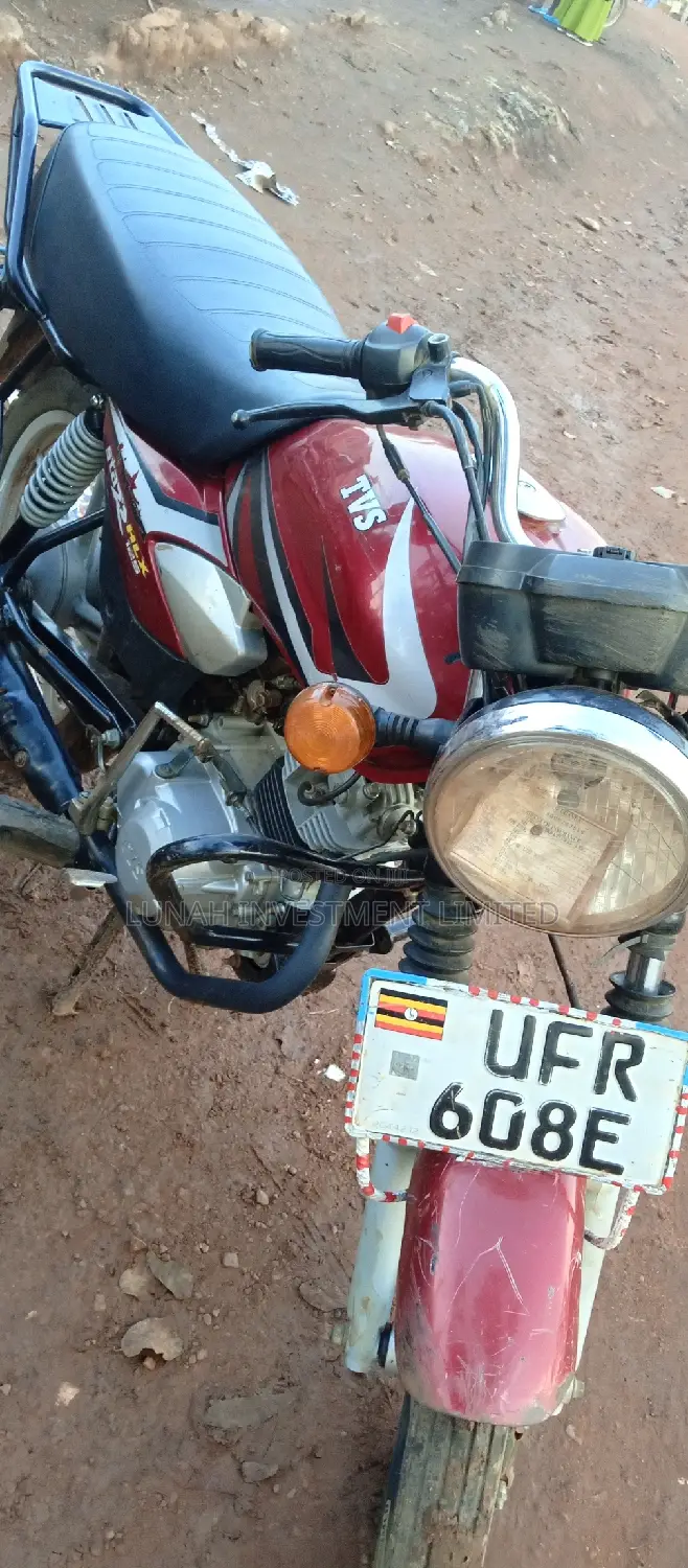 TVS HLX 125 2023 Red