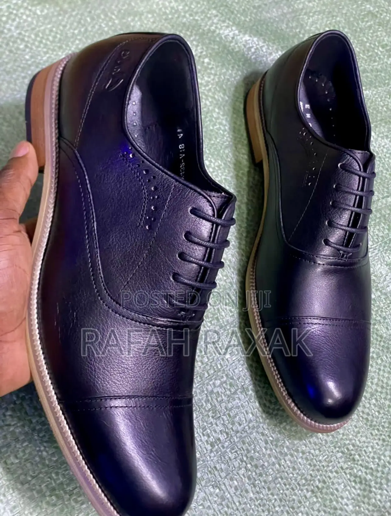 Original Clarks Gentle Premium Leather Low Lace Up Shoes