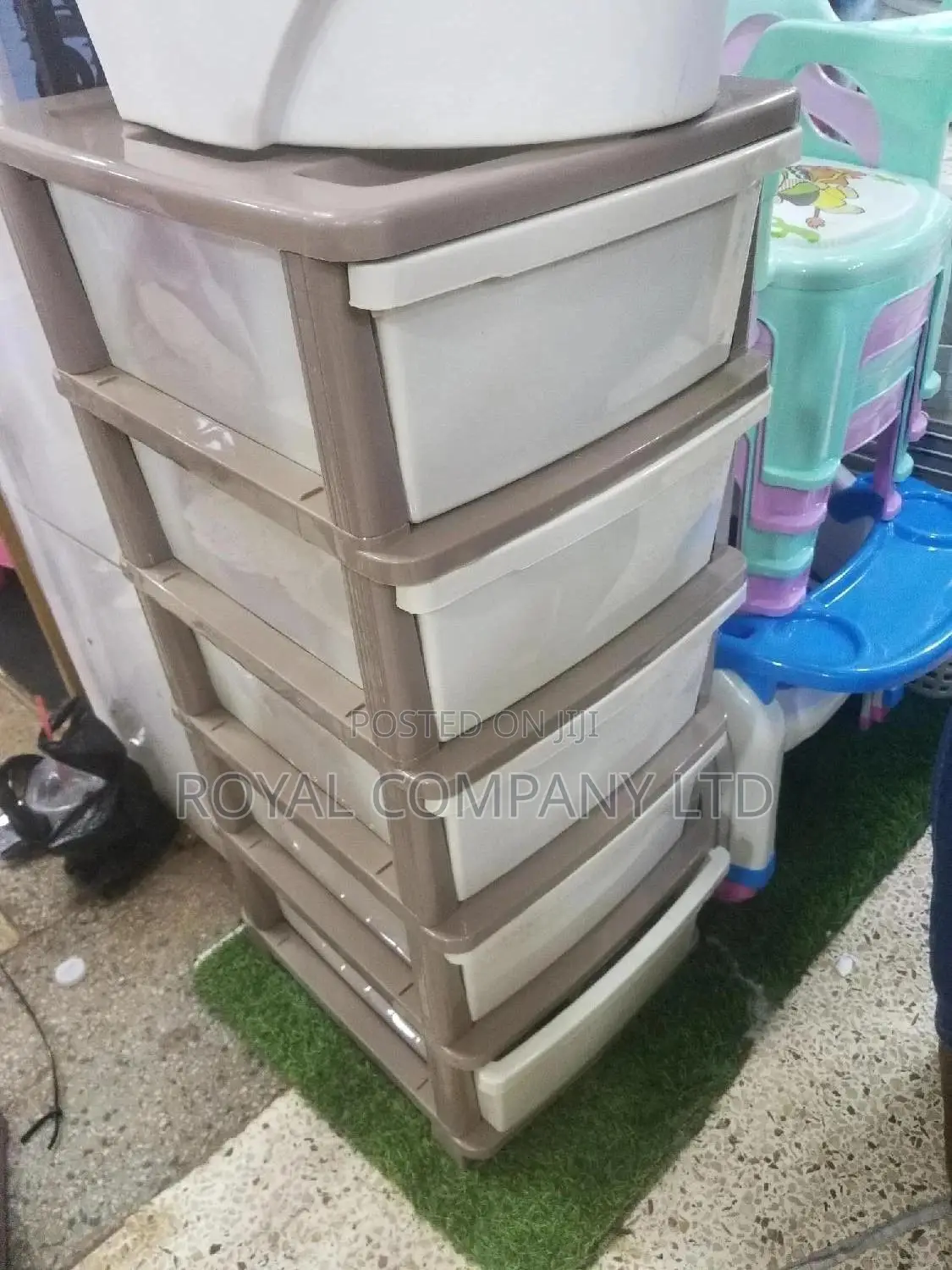 Plastic Drawer With 5 Locker/Safety Drawer