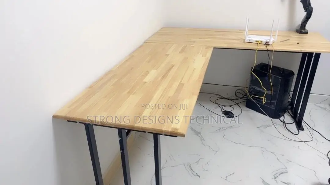 L- Shaped Computer Desk/ Table.