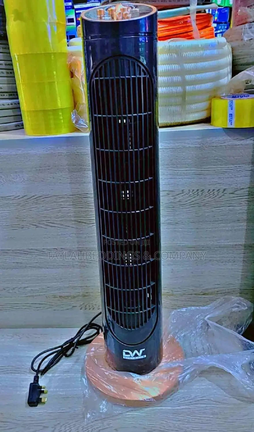 Tower Fan Quiet 3 Ventilation Levels 70° Oscillation Black