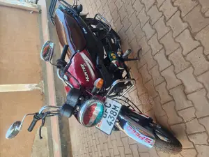 Hero Hunter 125 2022 Red
