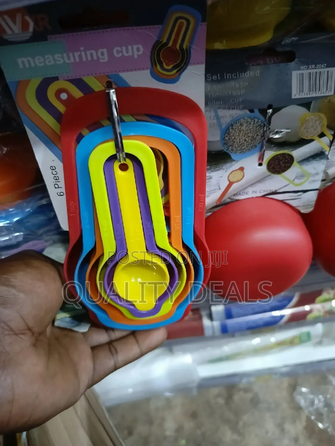 6 Piece Multi Color Measuring Cups