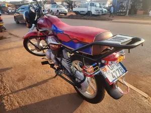 TVS HLX 125 2023 Red