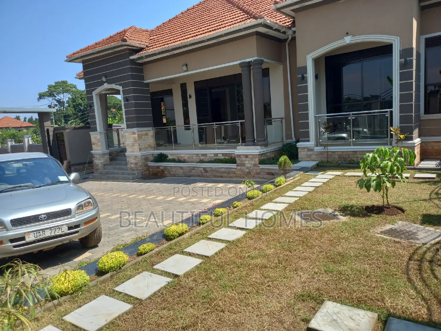 Furnished 5bdrm Bungalow in Kira for sale