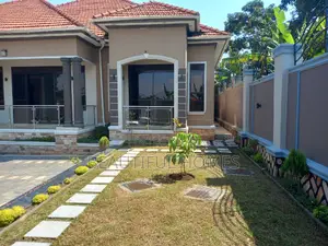 Furnished 5bdrm Bungalow in Kira for sale