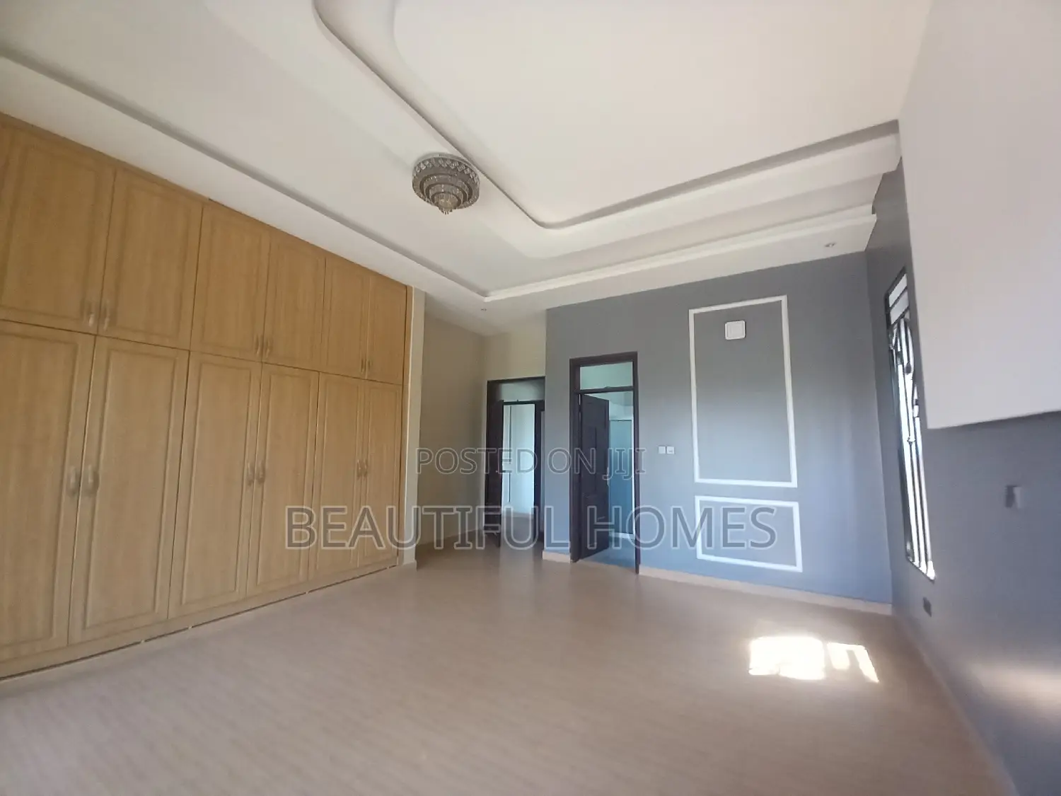 Furnished 5bdrm Bungalow in Kira for sale