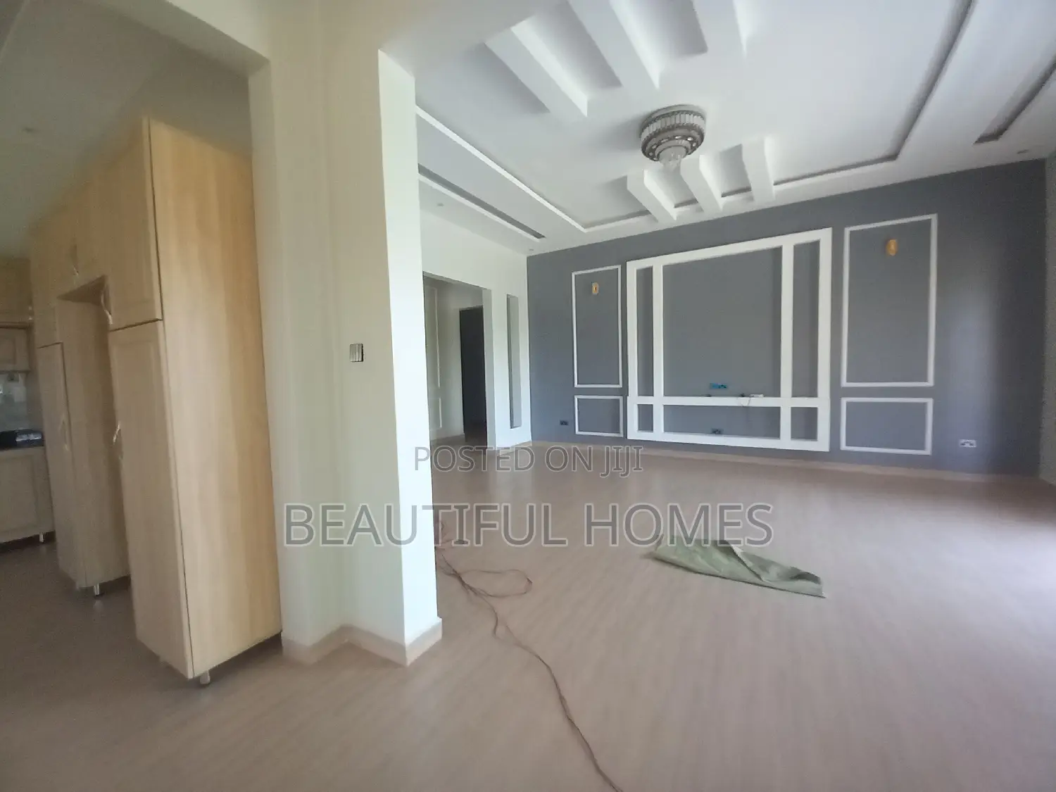 Furnished 5bdrm Bungalow in Kira for sale