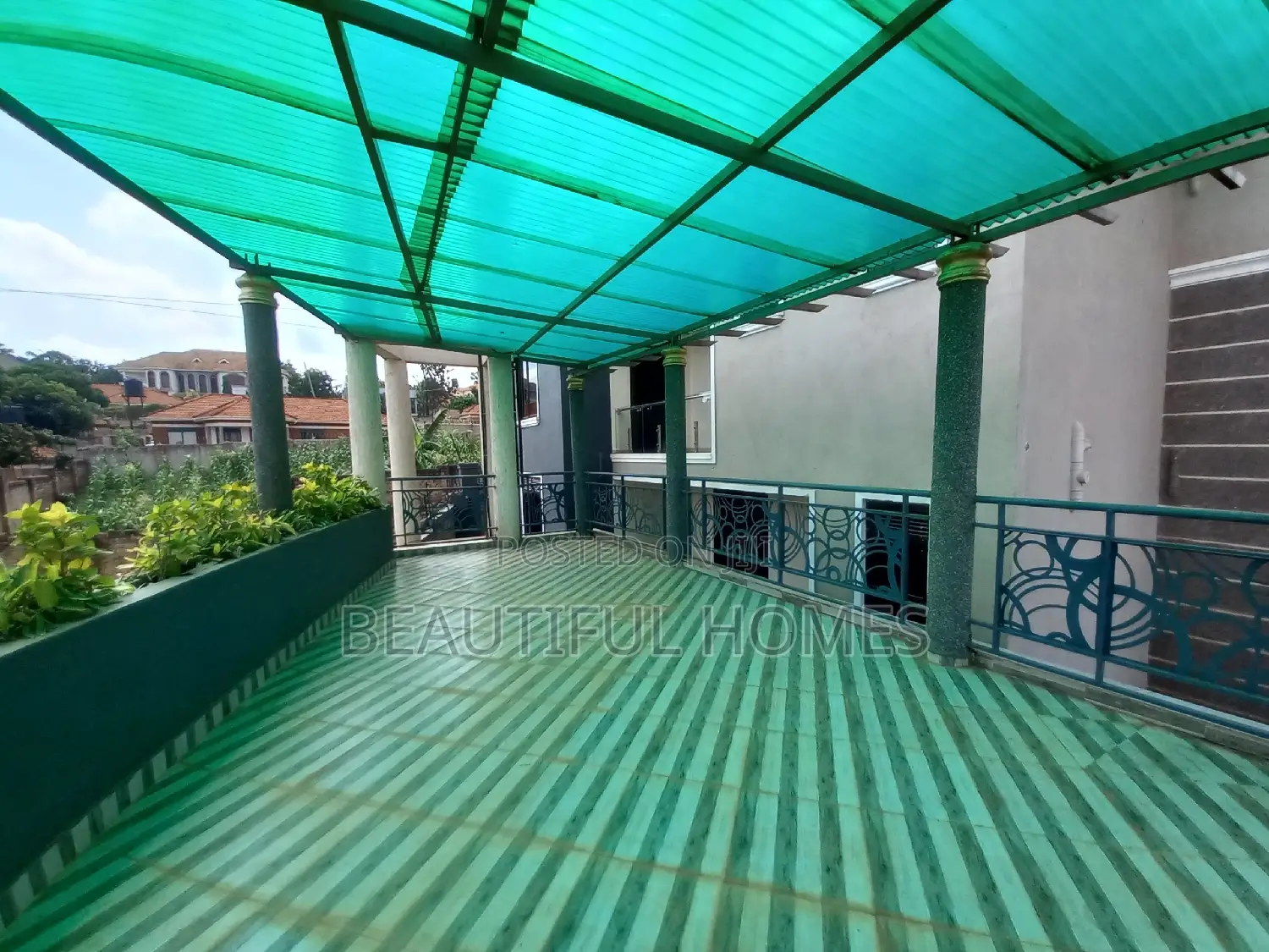 Furnished 6bdrm Mansion in Kira Luxurious for sale