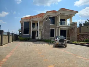 Furnished 6bdrm Duplex in Kira for sale