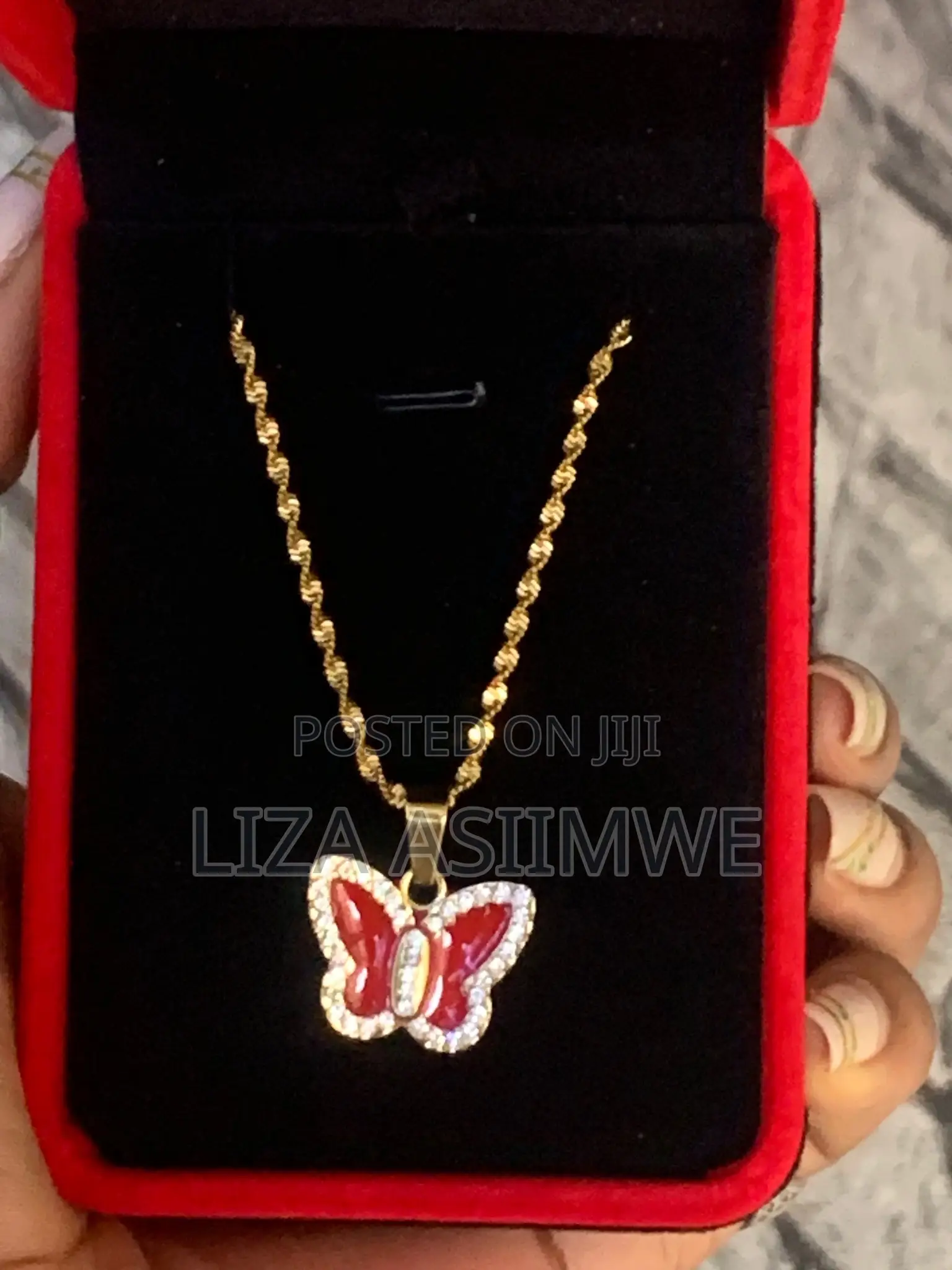 Lady’S Necklaces