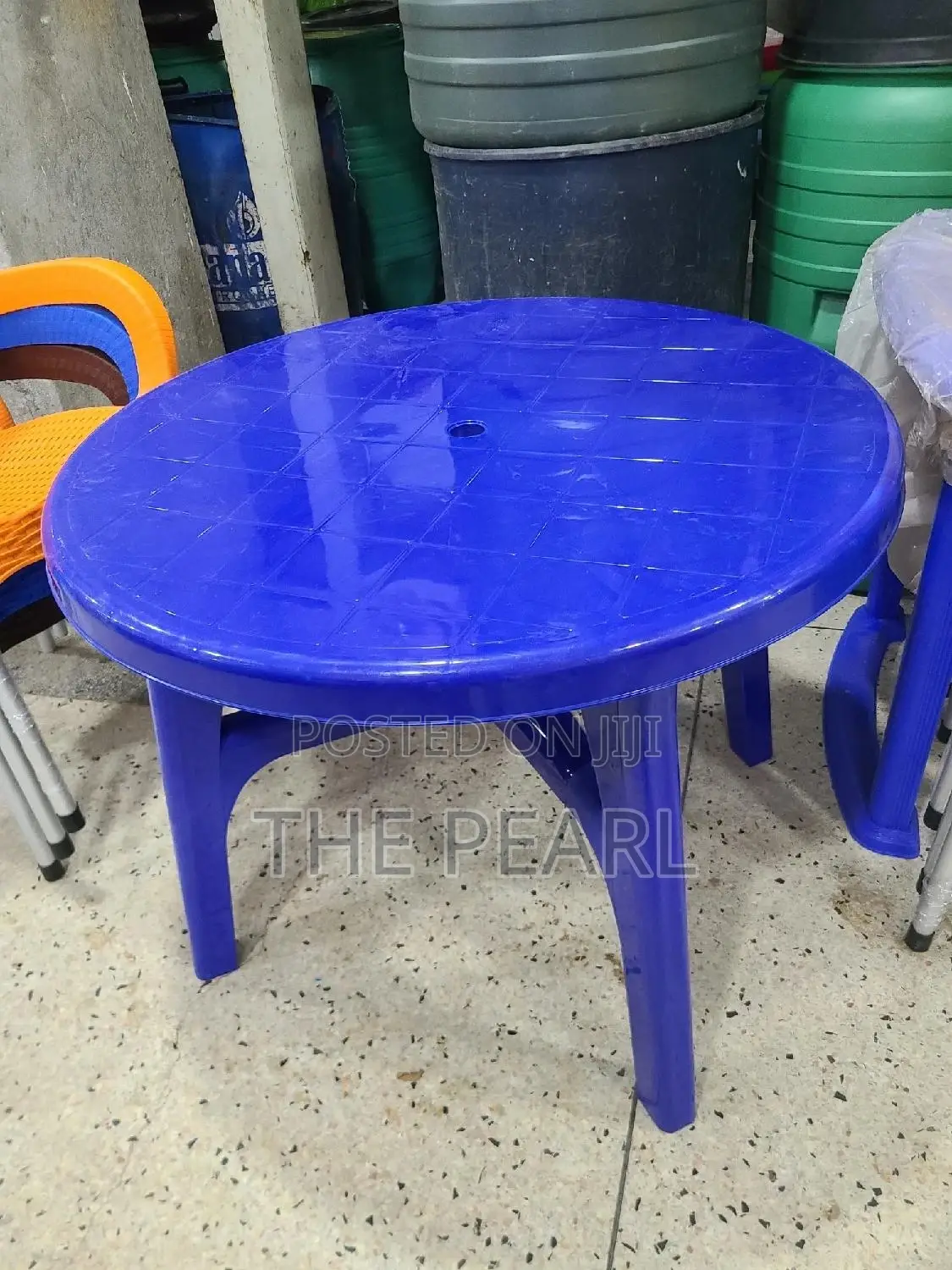 Plastic Round Table