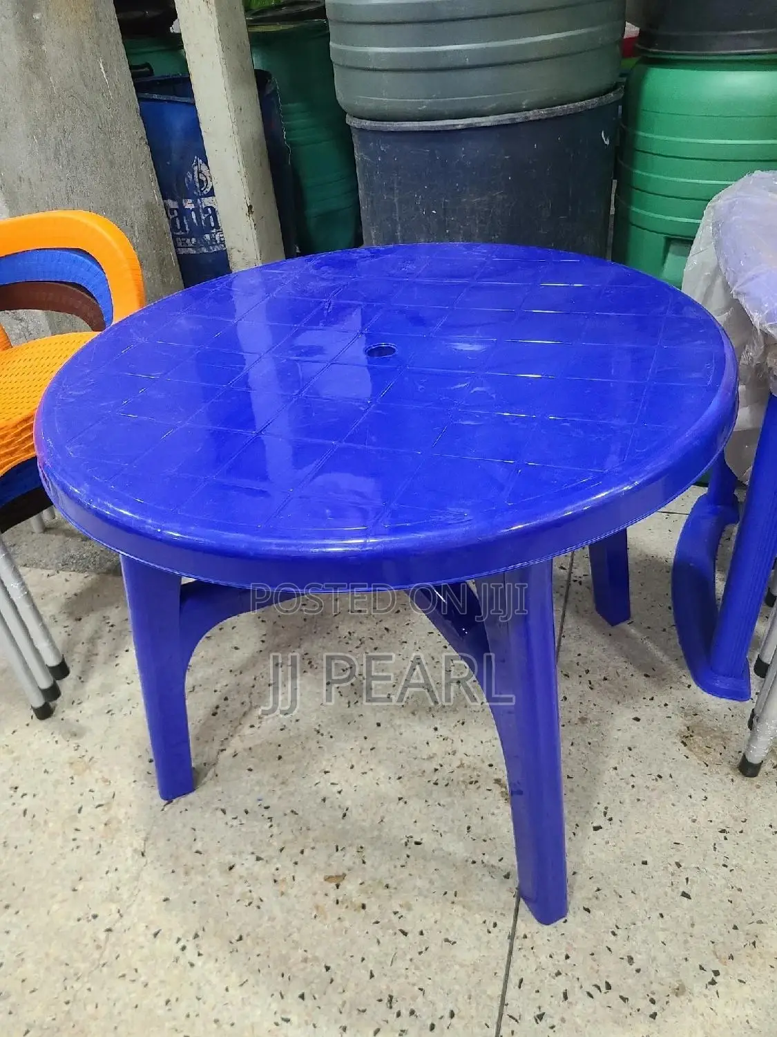 Plastic Round Table