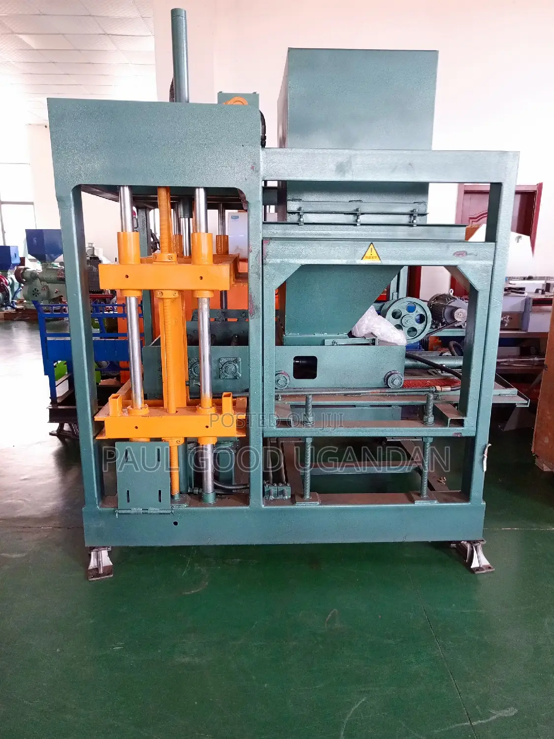 Hydraulic Blocks and Pavers Machine