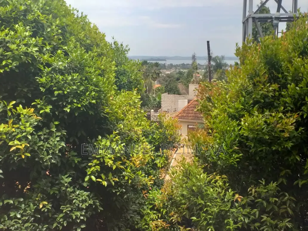 4bdrm Mansion in Wemac Properties, Central Division for sale
