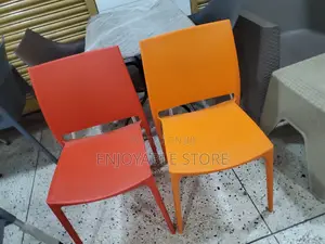 Plastic Chairs Plastic Chairs