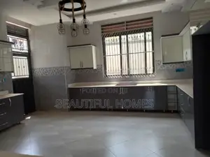 Furnished 6bdrm Duplex in Kira Ministers for sale